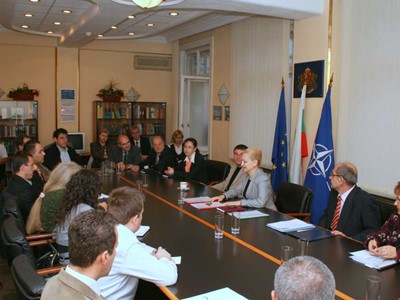 MVSre6ta_06102010_1_G