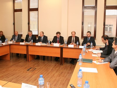 Проведена междуведомствена работна среща за обсъждане на въпроси относно приложението на ЗЗКИ след изменението на списъка – Приложение № 1 към чл.25 от ЗЗКИ и определянето на вида на информацията, придобита чрез СРС, 29 януари 2014 г.