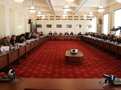 Проведена кръгла маса в Народното събрание на тема “Защитата на класифицираната информация в съдебния процес”, 28 февруари 2012 год. зала “Изток” на Народното събрание на Република България