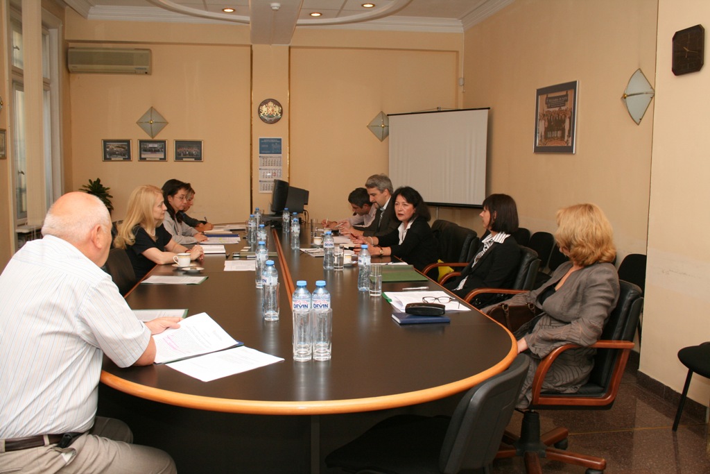 ДКСИ и служители от нейната администрация проведоха брифинг на тема “Защита на класифицираната информация на НАТО”, 17 септември 2010 г.