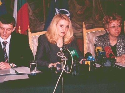 Годишен доклад за 2003 година, 24 март 2004 г., Централен военен клуб, София