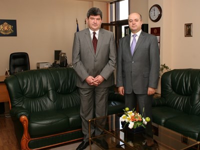 Working meeting between Mr. Boris Dimitrov Chairperson of the State Commission on Information Security and H. E. Mr. Vladimir Voronkovich, Ambassador Extraordinary and Plenipotentiary of Republic of Belarus was held, 4th July 2013, Sofia