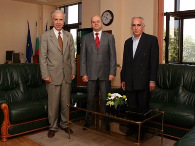 Working meeting between Mr. Boris Dimitrov Chairperson of the State Commission on Information Security and H. E. Mr. Fares Eid, Ambassador Extraordinary and Plenipotentiary of the Lebanese Republic was held, 19th June 2013, Sofia