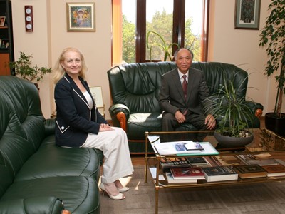 Working meeting of the Chairperson of the SCIS Mrs. Tsveta Markova and the Ambassador Extraordinary and Plenipotentiary of the Socialist Republic of Vietman to the Republic of Bulgaria H. E. Mr. Tran Van Thinh, 14 September 2011, Sofia
