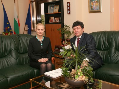 Working meeting of the Chairperson of the SCIS Mrs. Tsveta Markova with the Chargé d`affaires of the Embassy of the Republic of Kazakhstan to the Republic of Bulgaria Mr. Temirtay Izbastin, 5 May 2011, Sofia