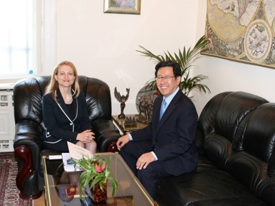 Working meeting of the Chairperson of the SCIS Mrs. Tsveta Markova with the Ambassador Extraordinary and Plenipotentiary of the Republic of Korea to the Republic of Bulgaria H.E. Mr. Chun Bee – ho, 6 July, Sofia