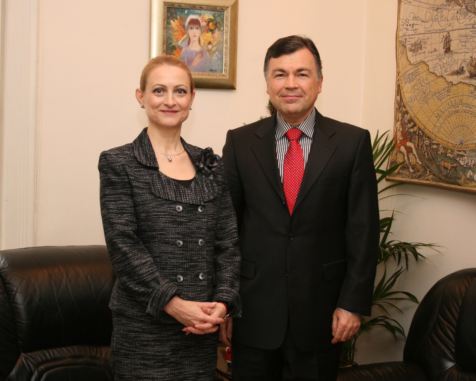 Working meeting between the Chairperson of the State Commission on Information Security Mrs. Tsveta Markova and the Ambassador Extraordinary and Plenipotentiary of Turkey His Excellence Mr. Mehmet Gucuk, 14 December 2009, Sofia