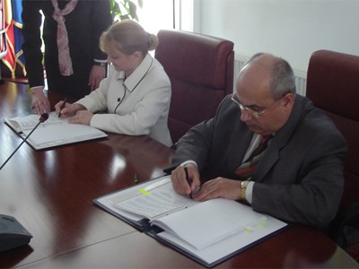 Signing of Agreement with the Republic of Romania, 13 April 2006, Bucharest