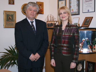 The Chairperson of the State Commission on Information Security Mrs. Tsveta Markova and His Excellence the Ambassador of the Republic of Macedonia Mr. Abdiraman Aliti demonstrated excellent co-operation between National Security Authorities on Information during their meeting, 16 January 2008, Sofia