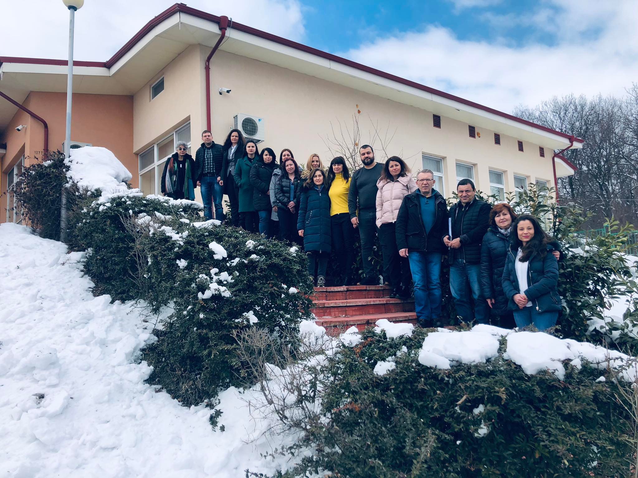 274553292_982753975692157_4855261112266652652_n