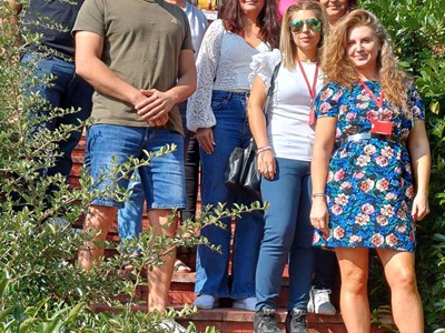 IMG 8704Ad4c6aa873a4b518236f7d9970f0 V