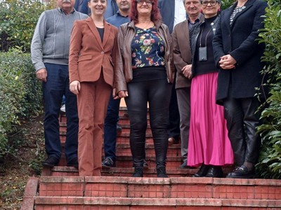 IMG D6d6d6e57ae23df683422aeacfc3947a V